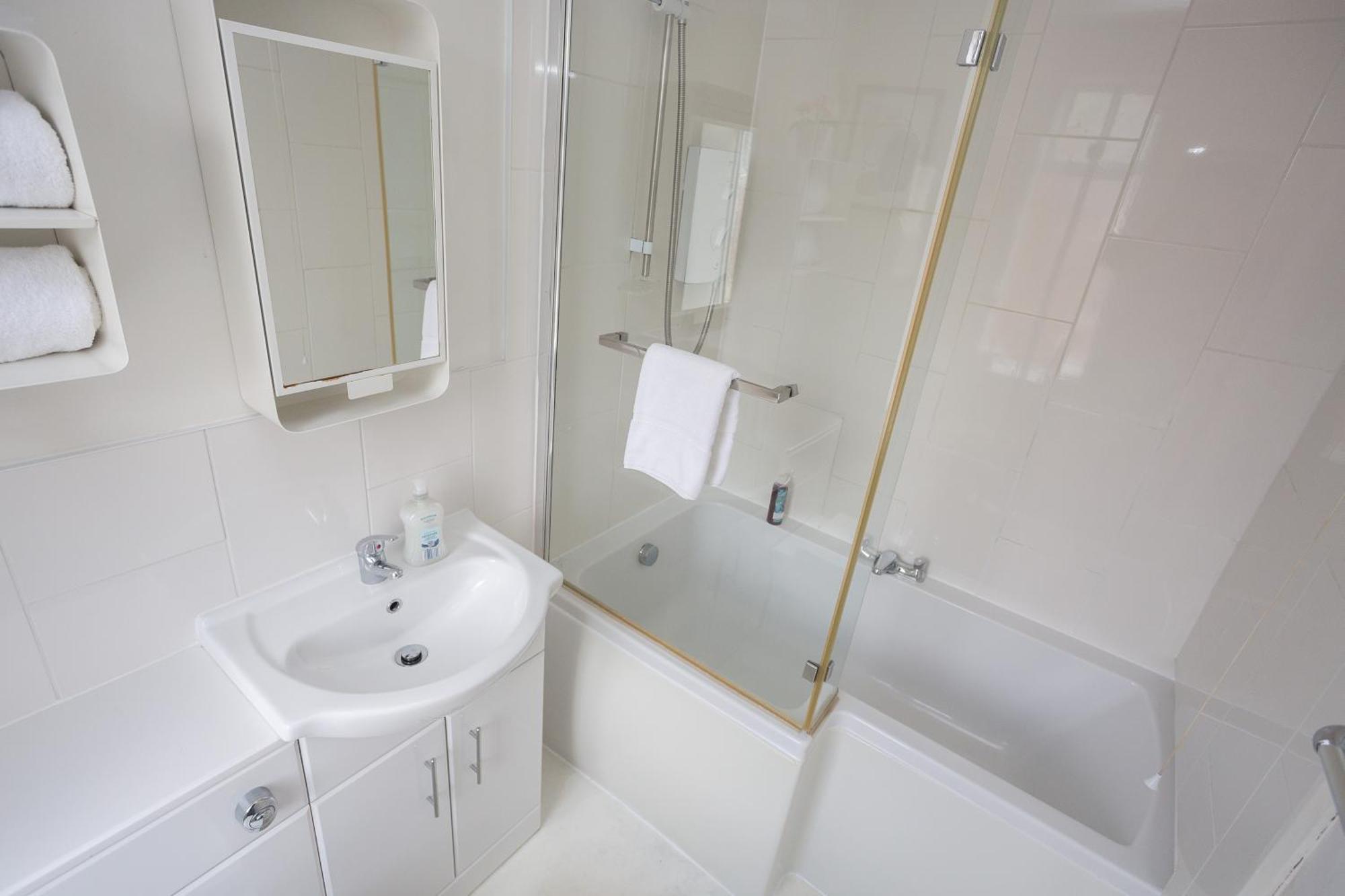 فيلا The Avenue-3 Bed Sleeps 6 Great For Contractors غيتْسْهيد المظهر الخارجي الصورة